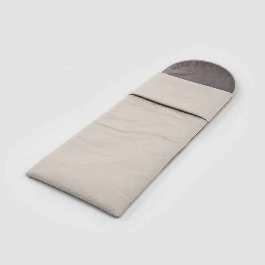 Drap de sac avec compartiment oreiller intégré